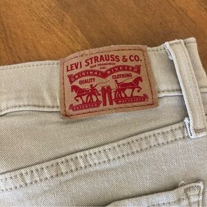 Women’s Levi Strauss & Co. Beige Jeans